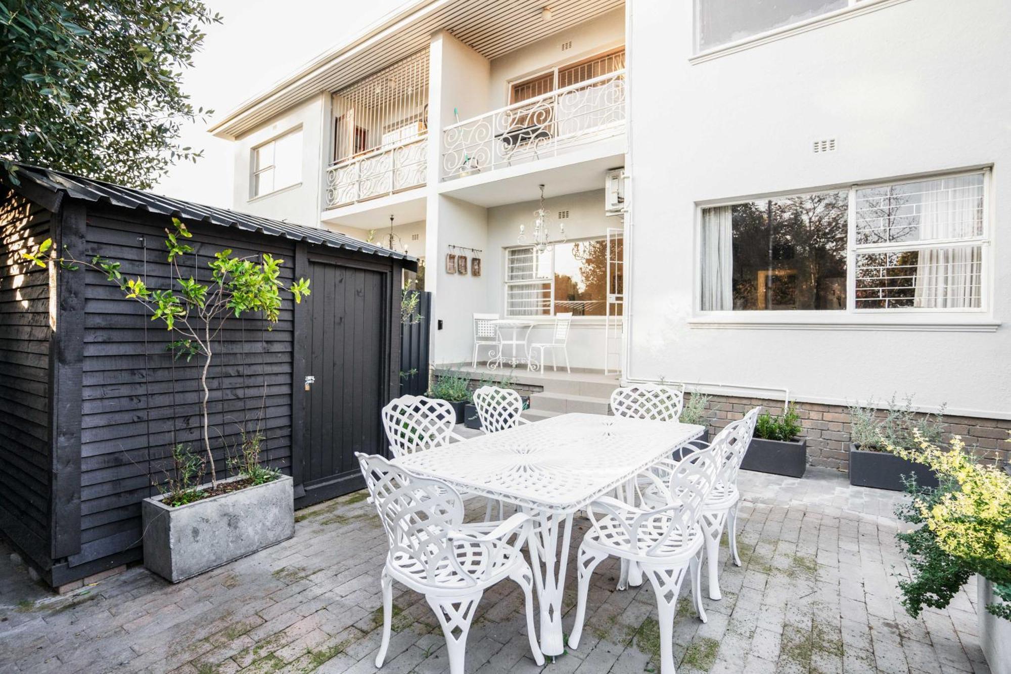Avemore Vredehof No 1 - With Backup Power Apartment Stellenbosch Exterior photo